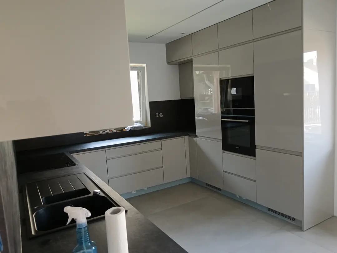 Easy Kitchens - 9