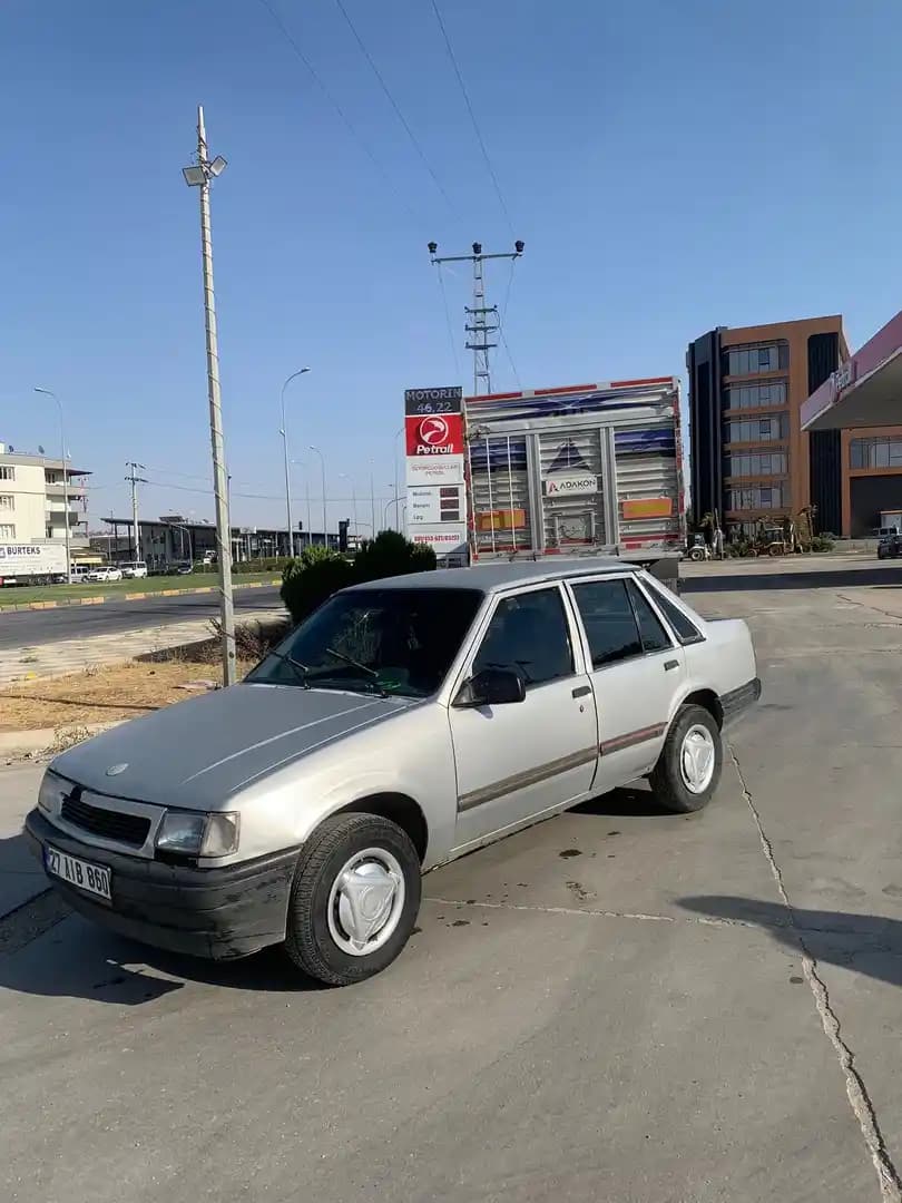  ‏سيارة نظيفة  - 6