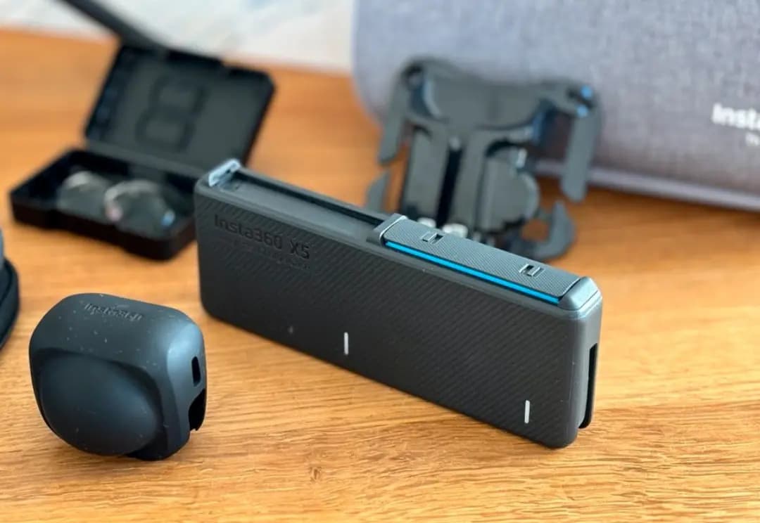 insta 360 ×5 - 6
